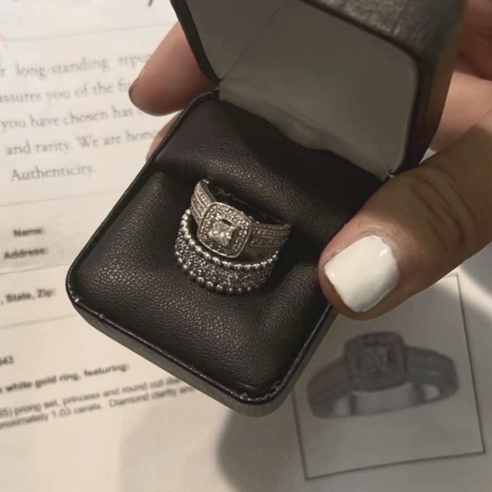 Diamond engagement ring certificate authenticity